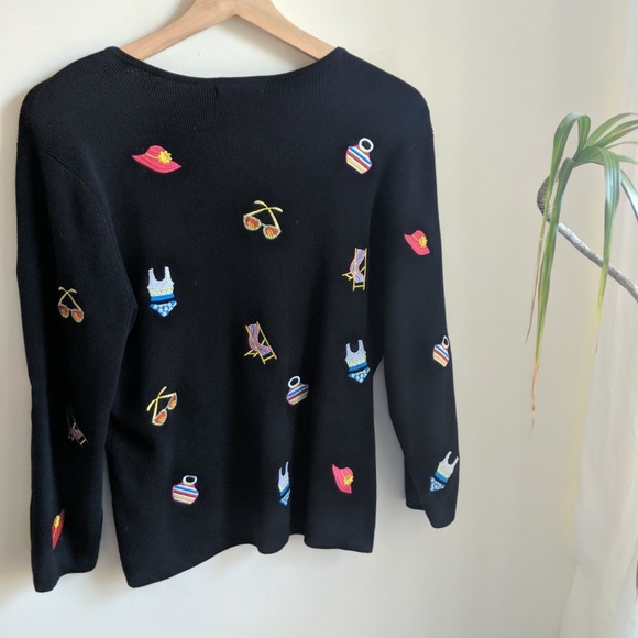 [Alexandra Bartlett] Embroidered Beach Sweater - Picture 6 of 7